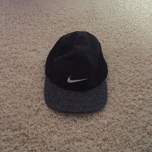 Black nike hat